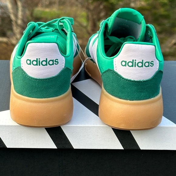 Adidas Green Casual Sneaker - Unisex Sizes US Womens 6 | 11 (Mens 4.5 | 9.5) NEW - Picture 5 of 10